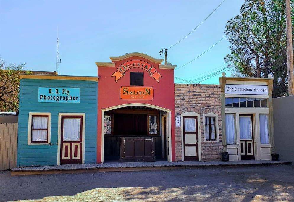 Silver Spur Homestead Luxury Glamping - The Cowboy Tombstone Exterior photo